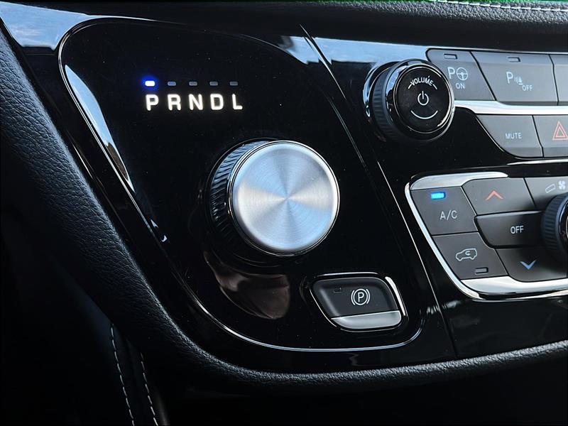 chrysler Pacifica Hybrid 2023 - 26