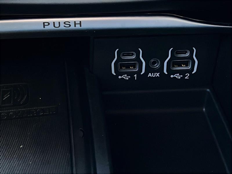 chrysler Pacifica Hybrid 2023 - 28