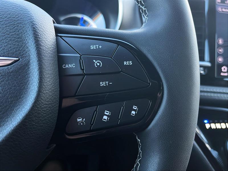 chrysler Pacifica Hybrid 2023 - 29