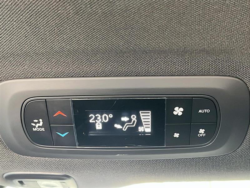 chrysler Pacifica Hybrid 2023 - 34