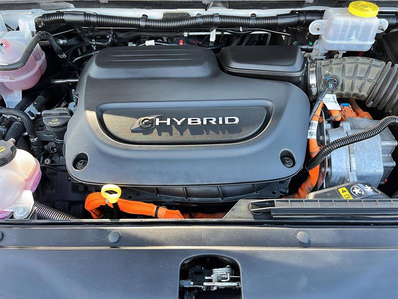 chrysler Pacifica Hybrid 2023 - 42