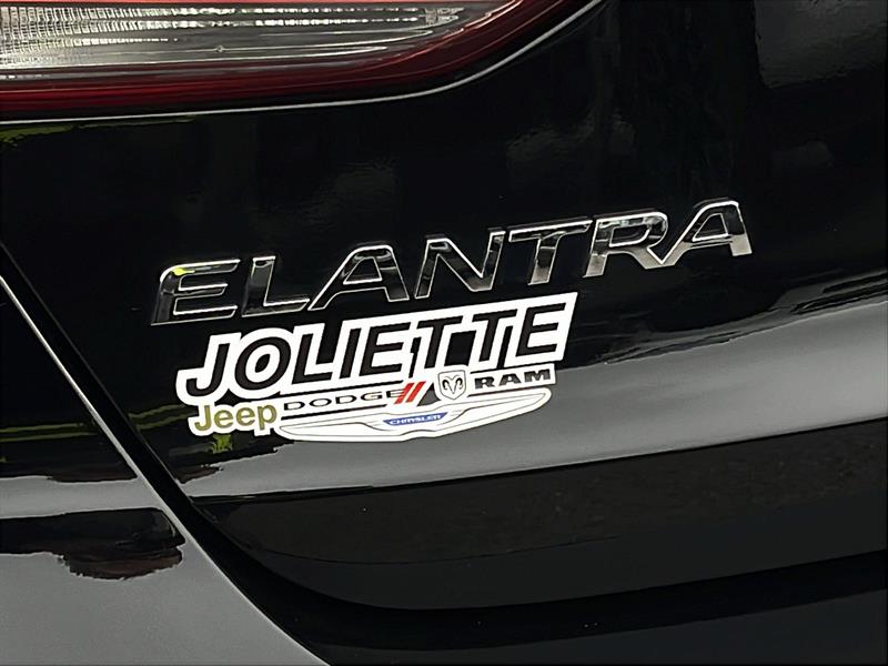 hyundai Elantra 2018 - 12