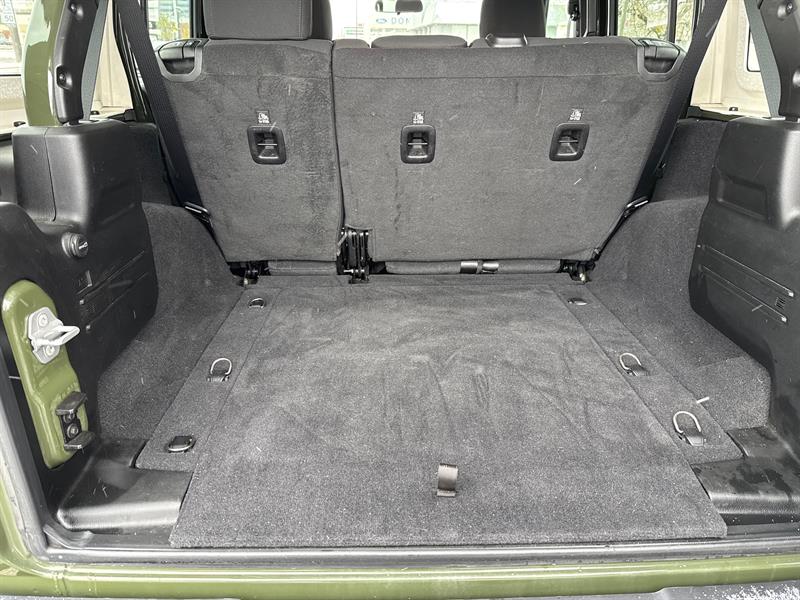 jeep Wrangler Unlimited 2021 - 10