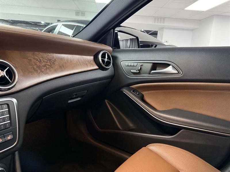 mercedes-benz GLA-Class 2016 - 18