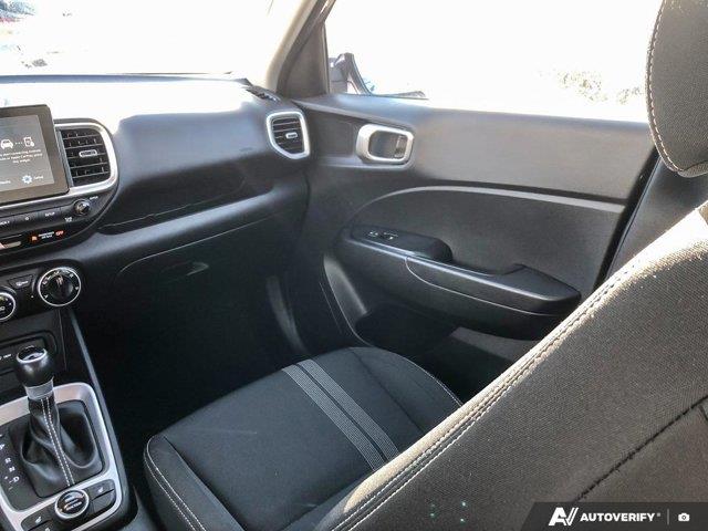 hyundai Venue 2023 - 24