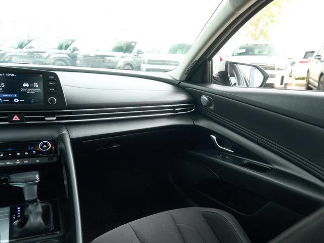 hyundai Elantra 2022 - 23