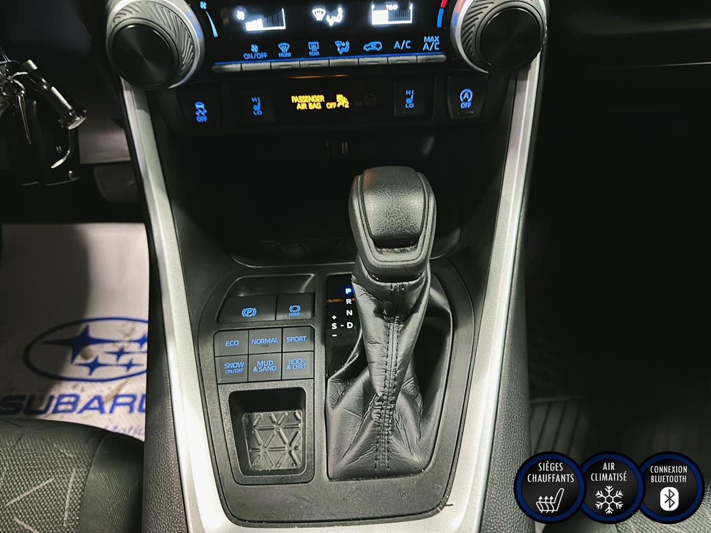 toyota RAV4 2021 - 24