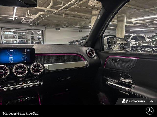 mercedes-benz GLB 2022 - 11