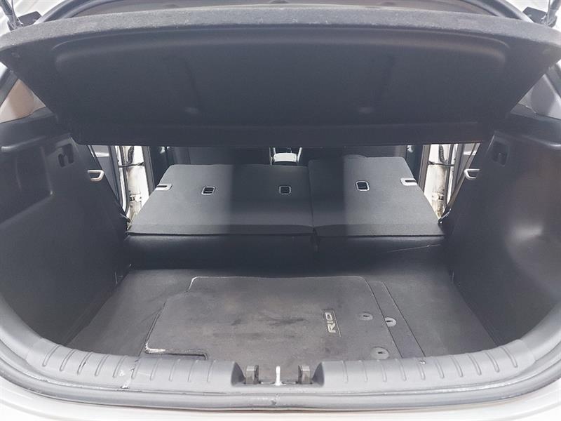 kia Rio 5-door 2019 - 13