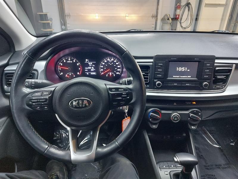 kia Rio 5-door 2019 - 18