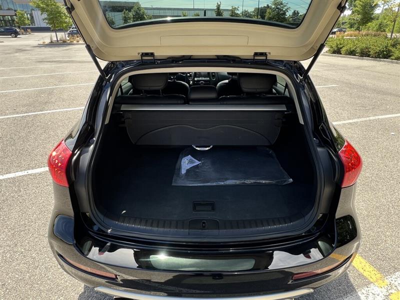 infiniti QX50 2017 - 25