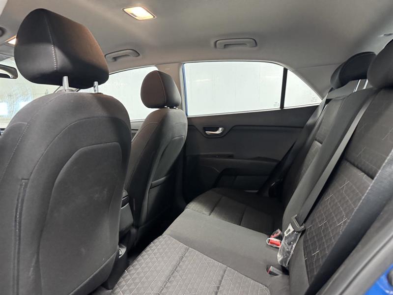 kia Rio 2022 - 12