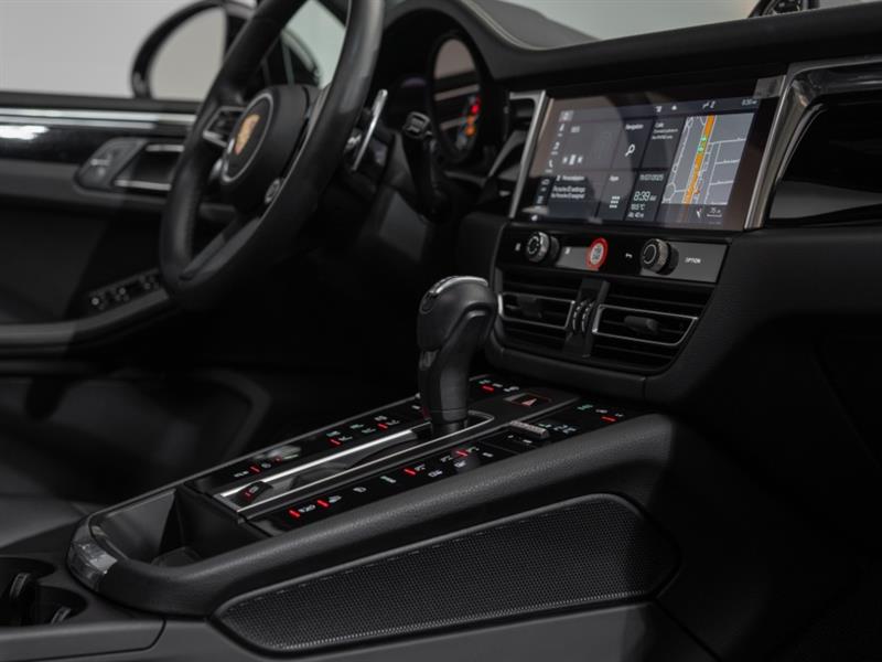 porsche Macan 2025 - 26