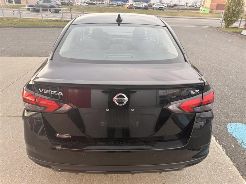 nissan Versa 2022 - 7
