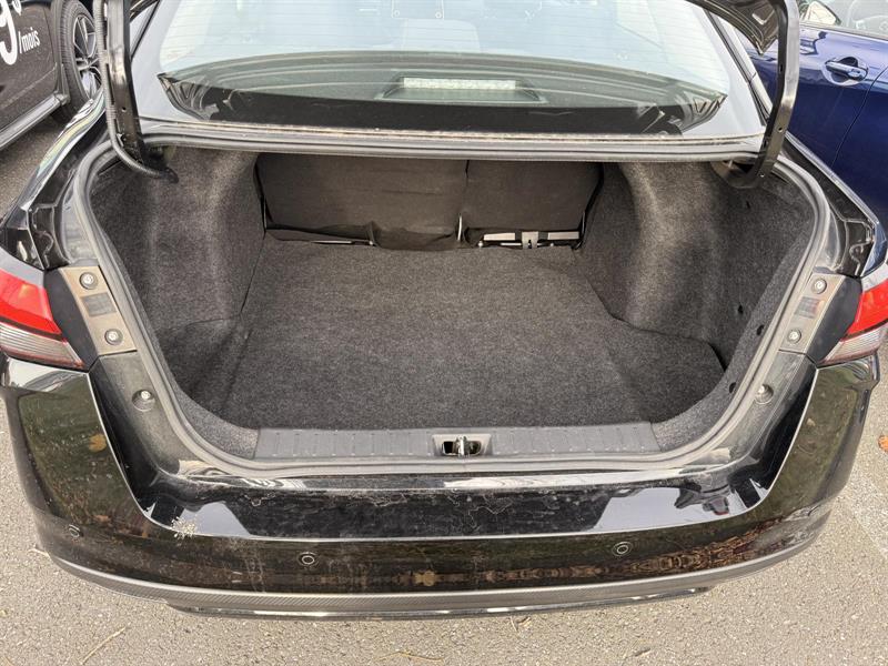 nissan Versa 2022 - 8