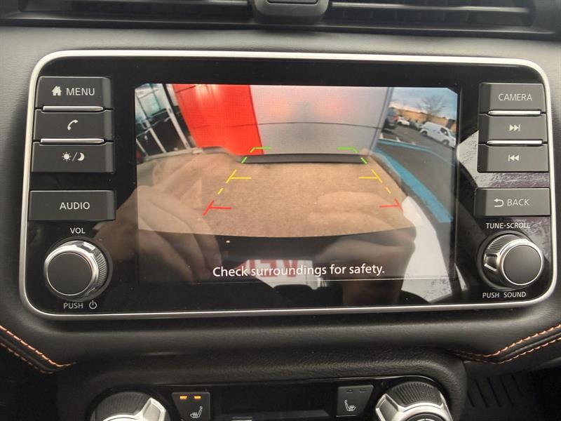 nissan Versa 2022 - 16