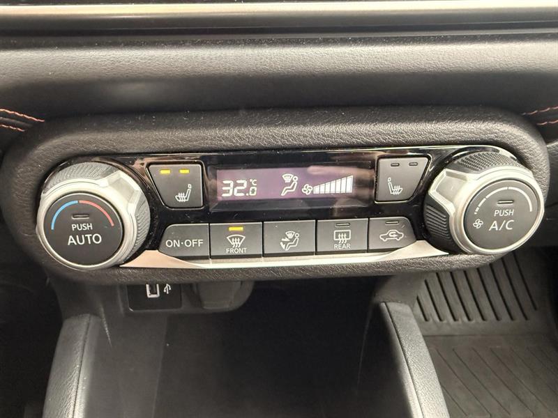 nissan Versa 2022 - 17