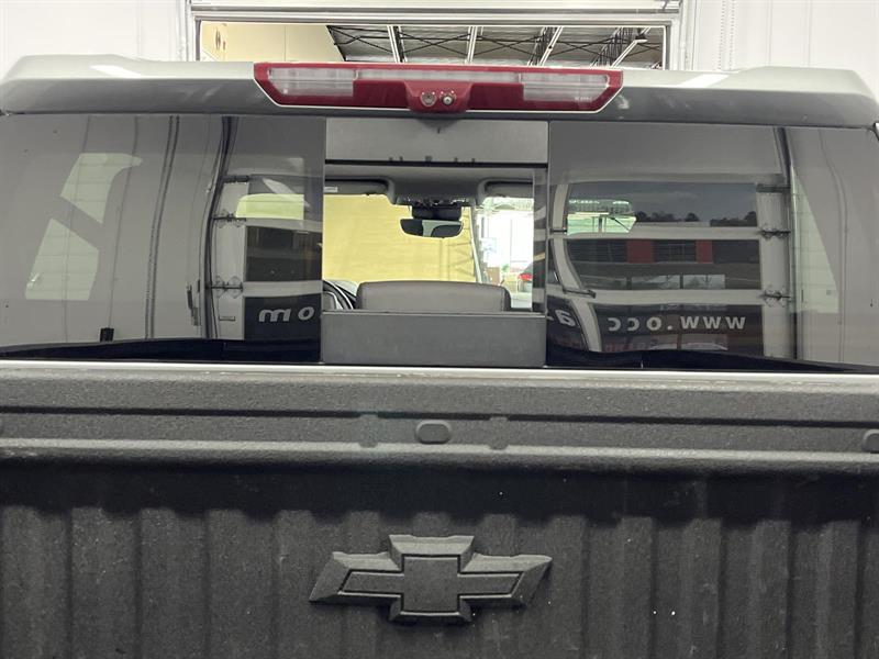 chevrolet Silverado 1500 2023 - 23