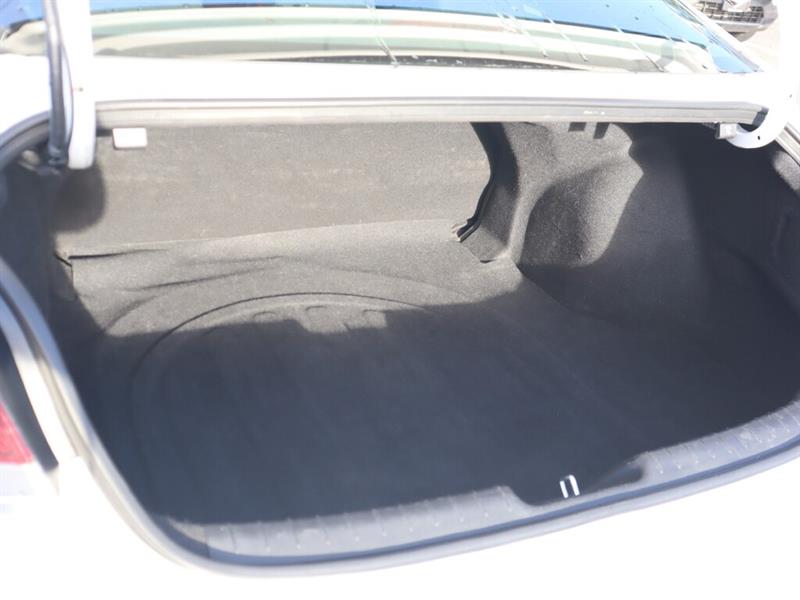 hyundai Elantra 2023 - 26