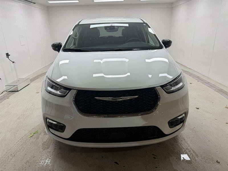 chrysler Pacifica Touring-L 2024 - 2