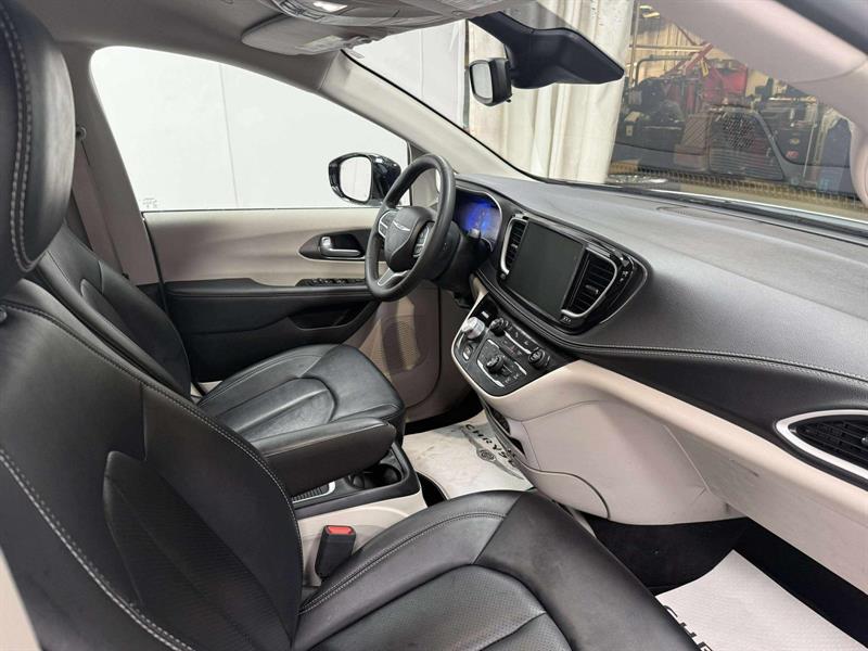 chrysler Pacifica Touring-L 2024 - 9
