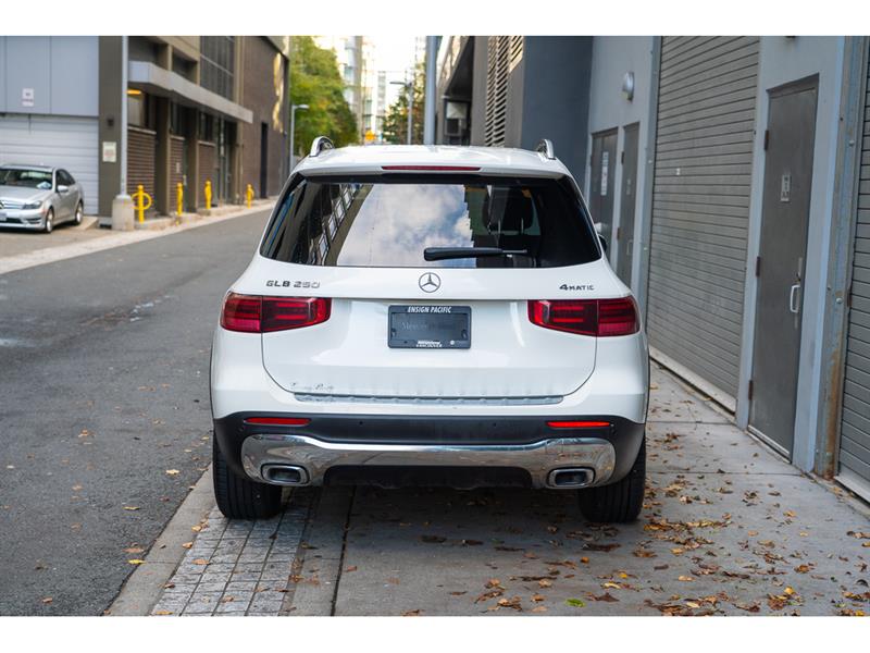 mercedes-benz GLB 2024 - 8