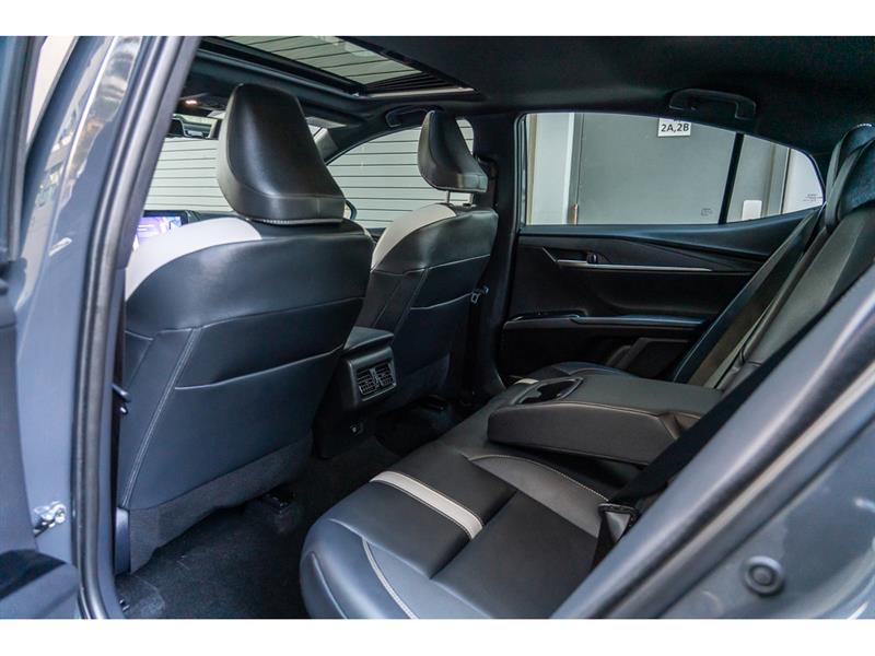 toyota Camry 2025 - 10