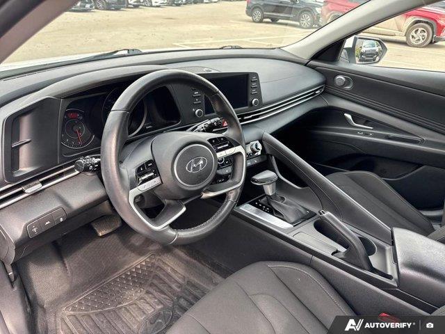 hyundai Elantra 2022 - 16