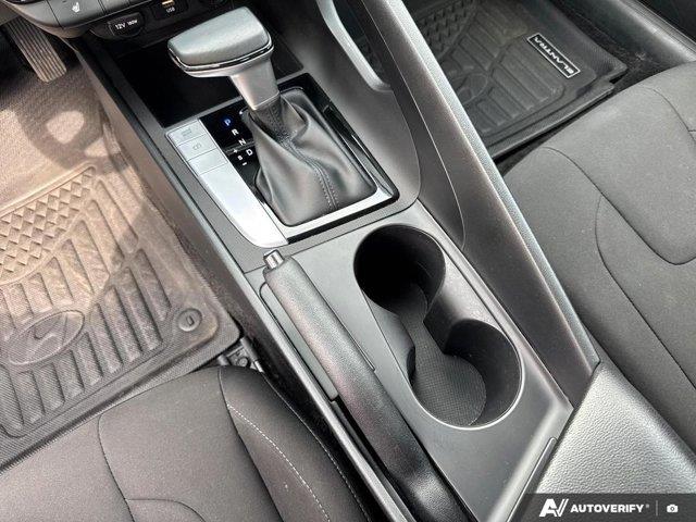 hyundai Elantra 2022 - 21