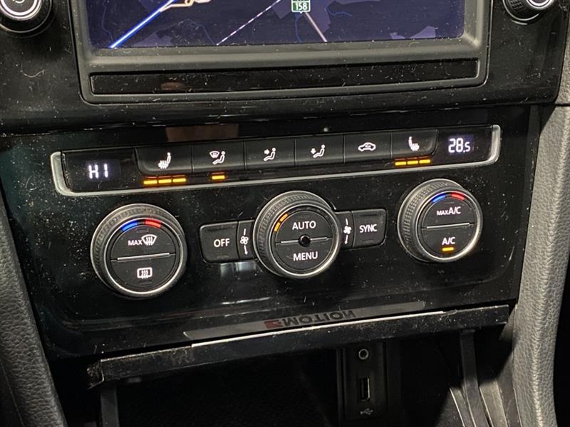 volkswagen Golf R 2016 - 29