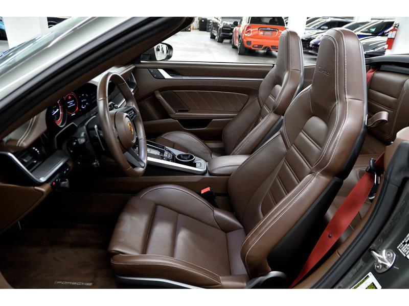 porsche 911 2022 - 15