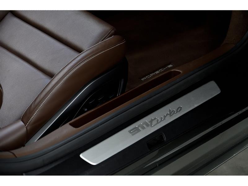 porsche 911 2022 - 36