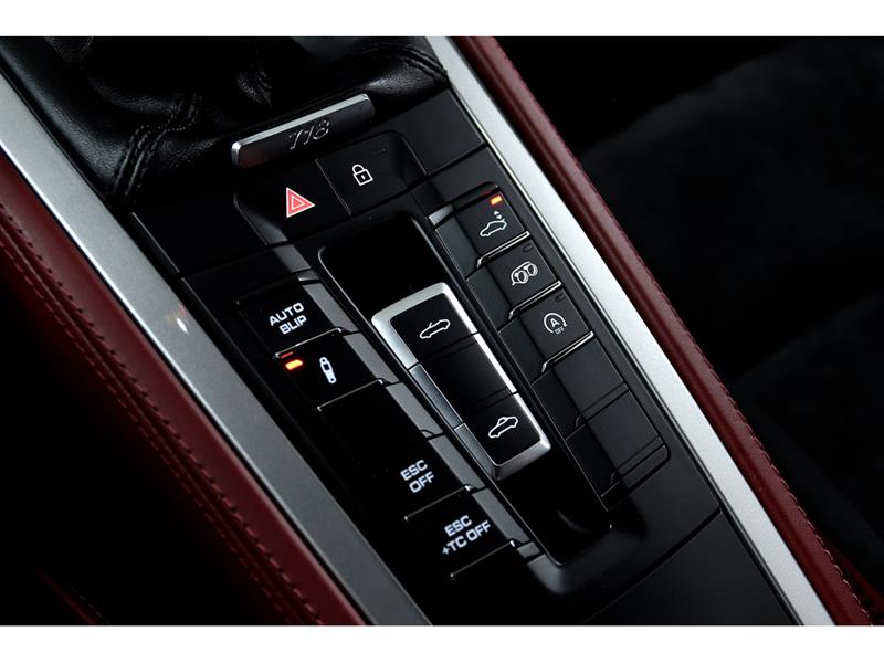 porsche 718 Spyder 2020 - 26