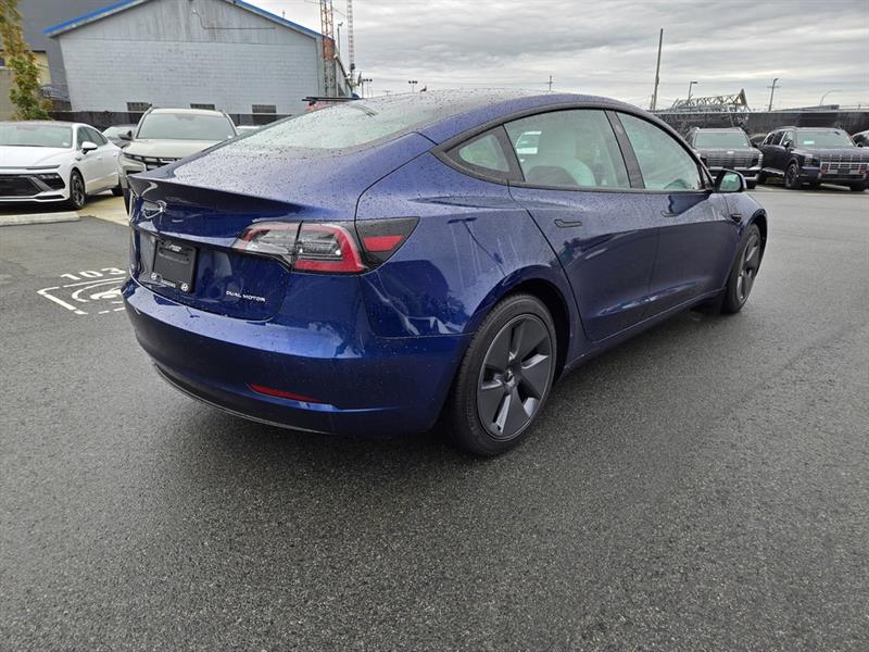 tesla Model 3 2022 - 13