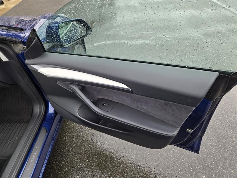 tesla Model 3 2022 - 35
