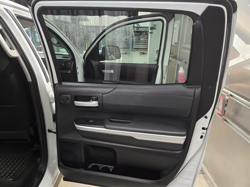 toyota Tundra 2017 - 23