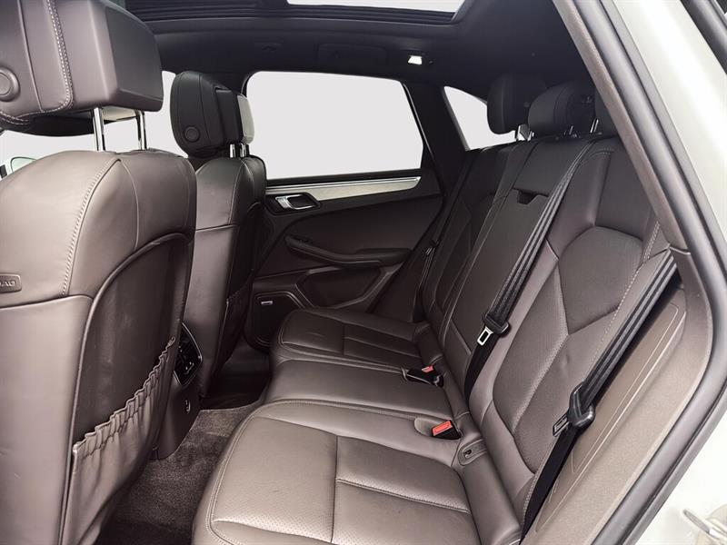 porsche Macan 2021 - 24