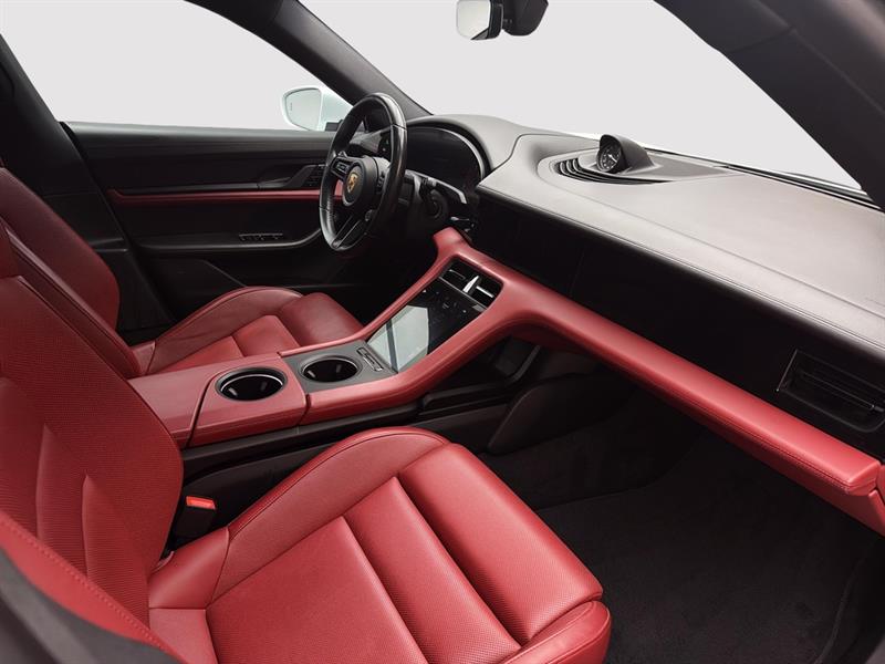 porsche Taycan 2021 - 28