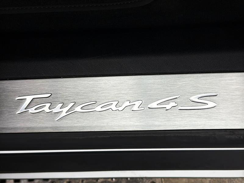 porsche Taycan 2021 - 32