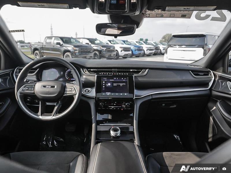 jeep Grand Cherokee 2023 - 27