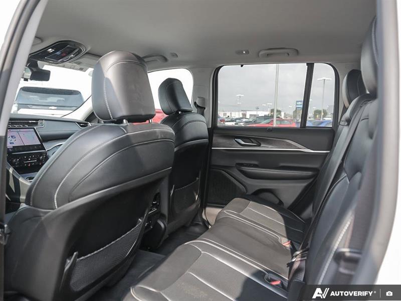 jeep Grand Cherokee 2023 - 26