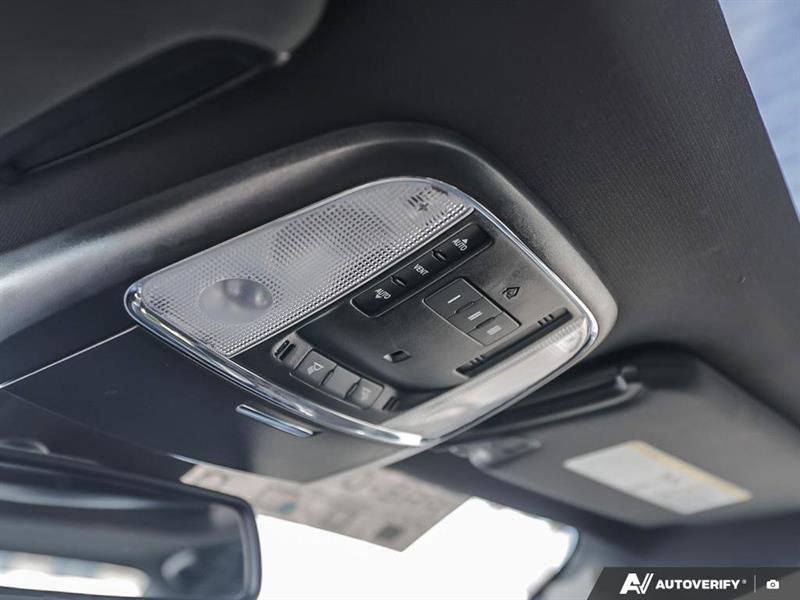 dodge Charger 2023 - 17