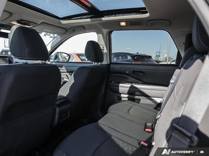 nissan Pathfinder 2024 - 26