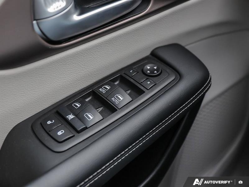 chrysler Grand Caravan 2024 - 12