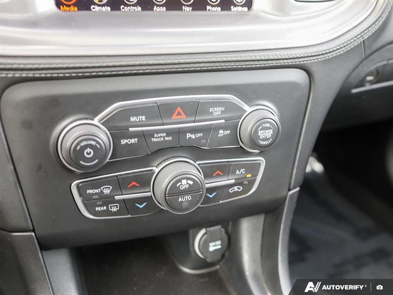 dodge Charger 2023 - 16