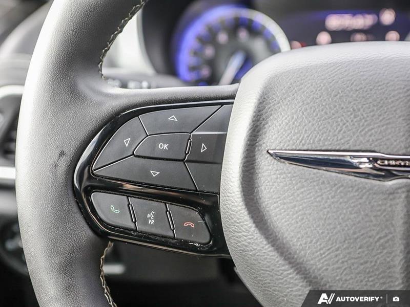 chrysler Pacifica 2023 - 12