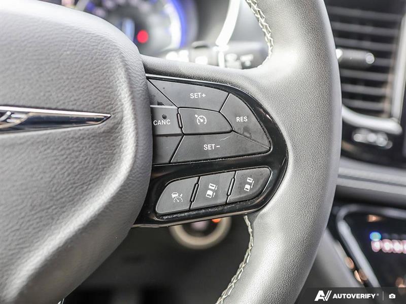 chrysler Pacifica 2023 - 13