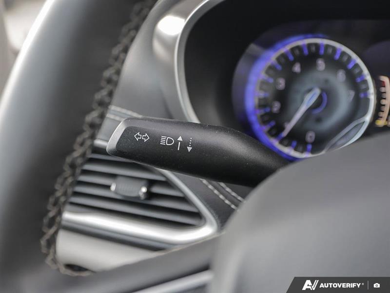 chrysler Pacifica 2023 - 11