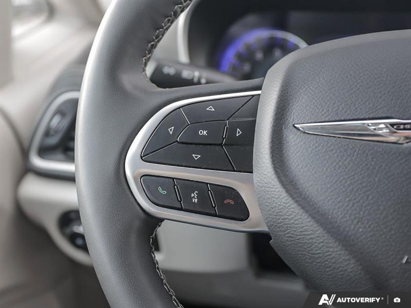 chrysler Pacifica 2023 - 13