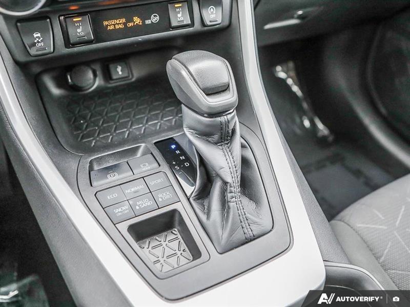 toyota RAV4 2022 - 17